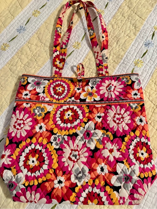 Vera Bradley Handbags - Vera Bradley Pink Multi-Color Quilted Floral Tote